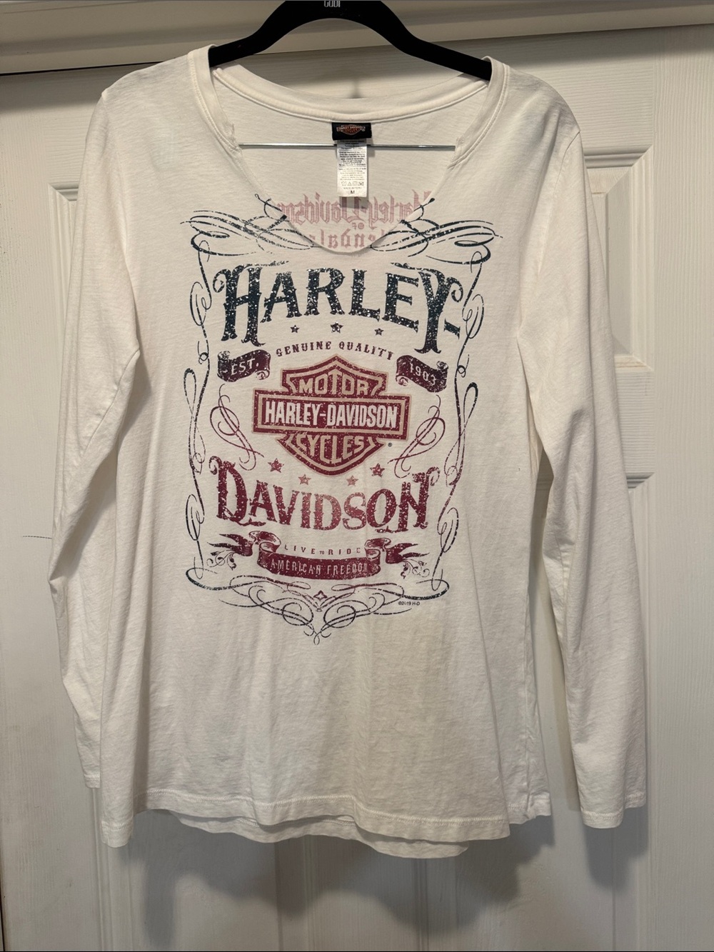 Harley-Davidson White Long Sleeve Graphic Tee with Red & Black Print